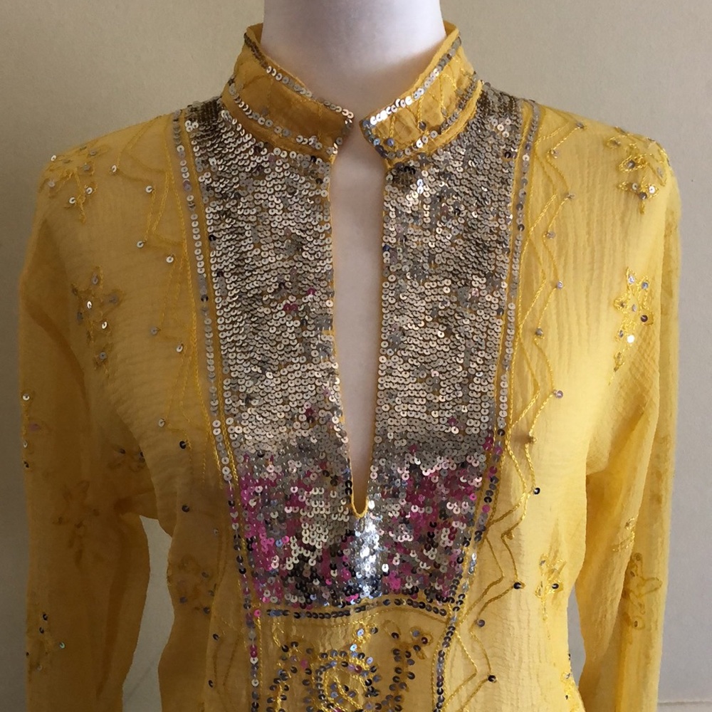 Never Worn Sweet Lady Sequins Top